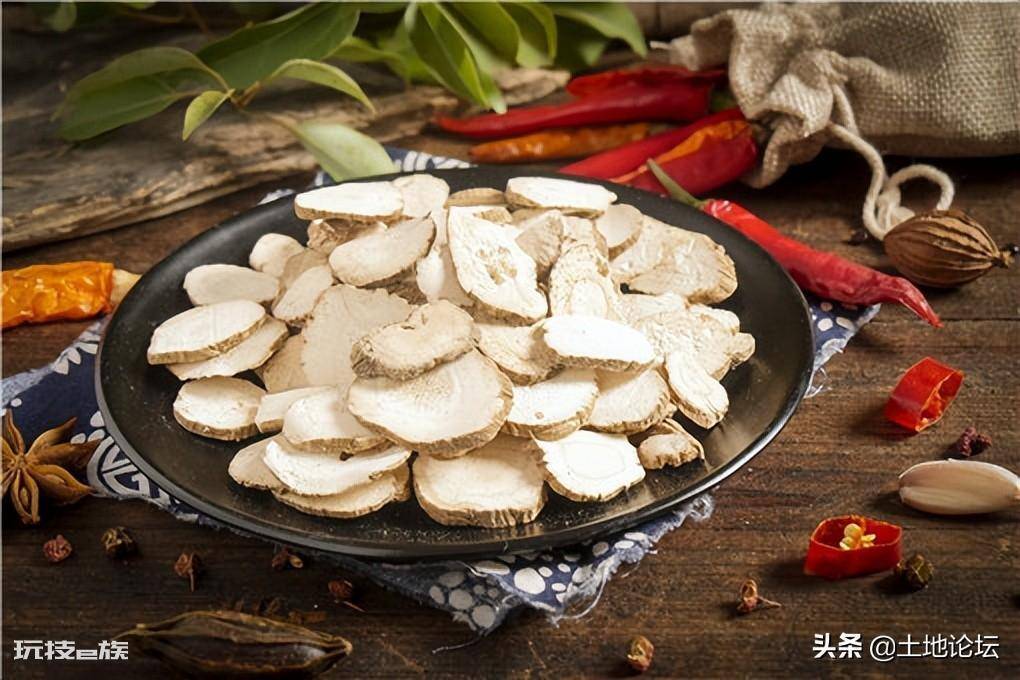 亩效益过万的一年生药材(农村一年种一年收的药材有哪些)-图片5
